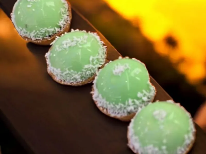 Tarte cu bulă din ciocolată belgiană — Cofetăria Sicopan Deva
